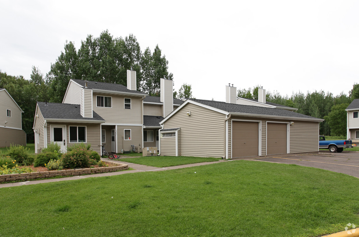 Primary Photo - Morgan Park Townhomes