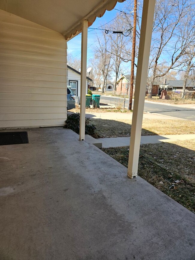 Building Photo - Adorable Englewood 1959 Cottage w/ Tons of...