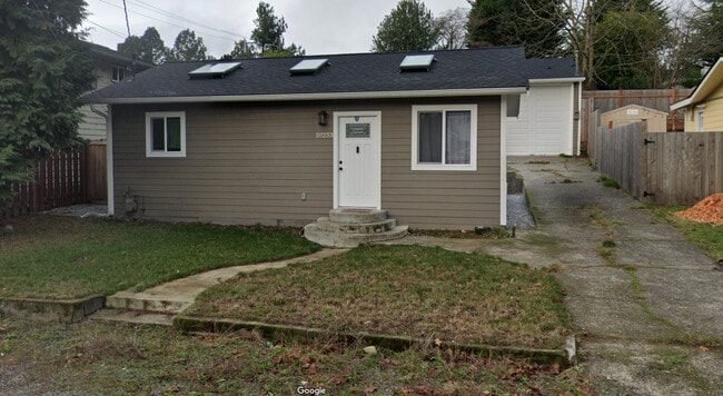 Building Photo - 10253 19th Ave SW
