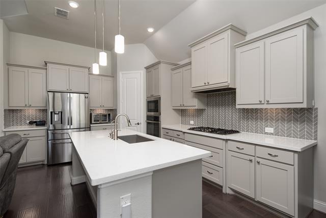 Foto del edificio - 14224 Gatewood Ln