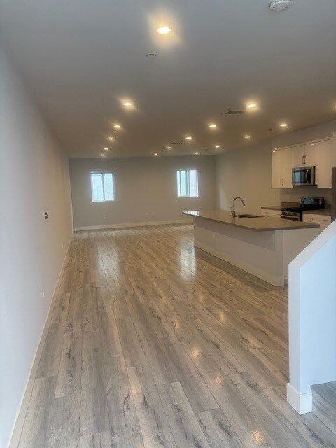 Foto del edificio - 14033 Riverside Dr