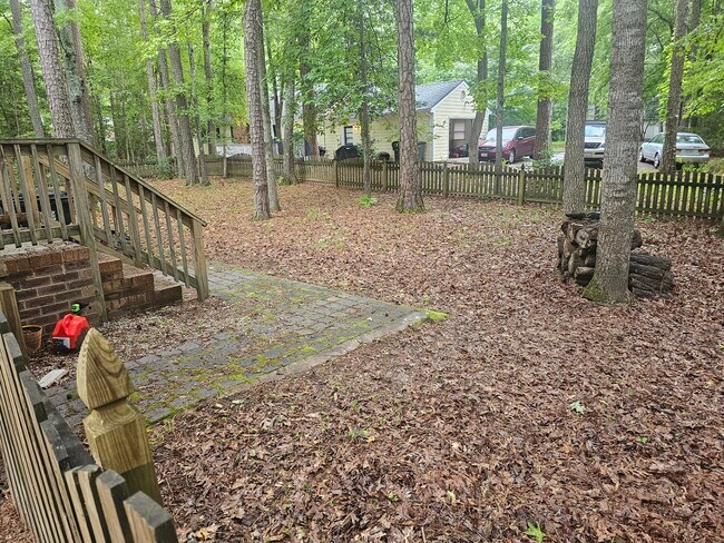 Foto del edificio - 3506 Quail Hill Dr