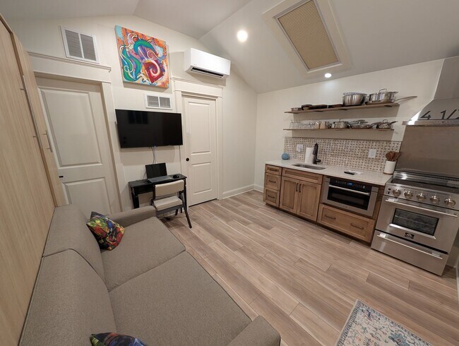 Foto del edificio - Adorable 1BR Studio Apartment near NCSU