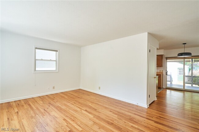 Foto del edificio - 1056 Endicott Dr