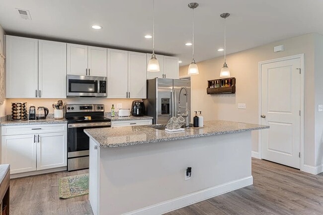 Foto del edificio - 17 Fair Oaks Rd