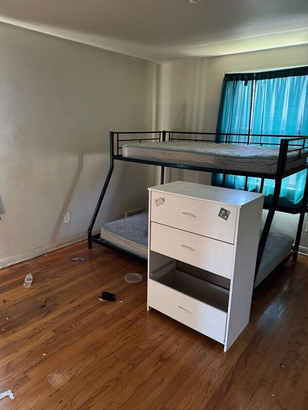 Foto del edificio - 24502 W Chicago