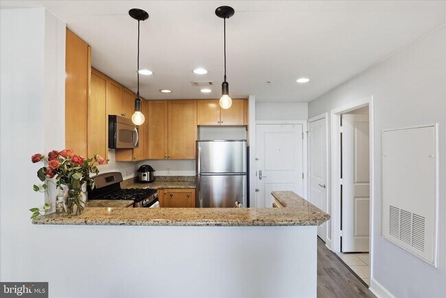 Foto del edificio - 3600 S Glebe Rd