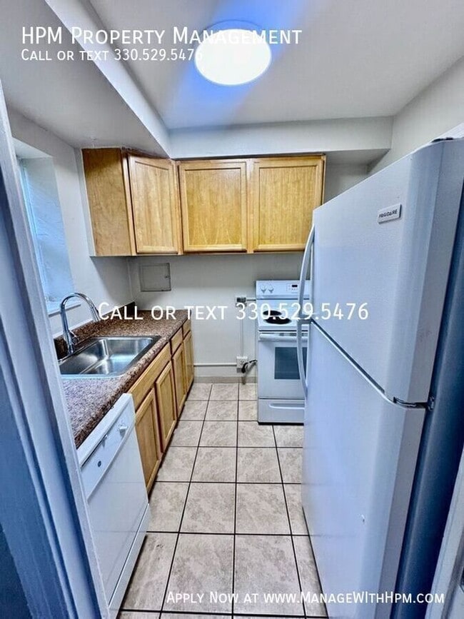 Building Photo - 20845 Chagrin Blvd