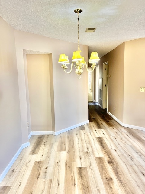 Building Photo - 2117 Sanderling Dr