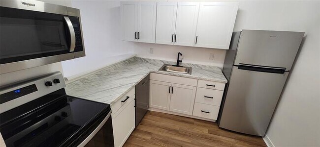 Foto del edificio - 15221 NE 6th Ave