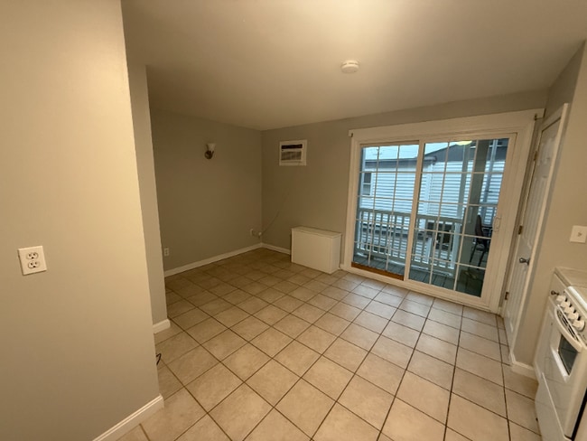 Building Photo - 12 G St