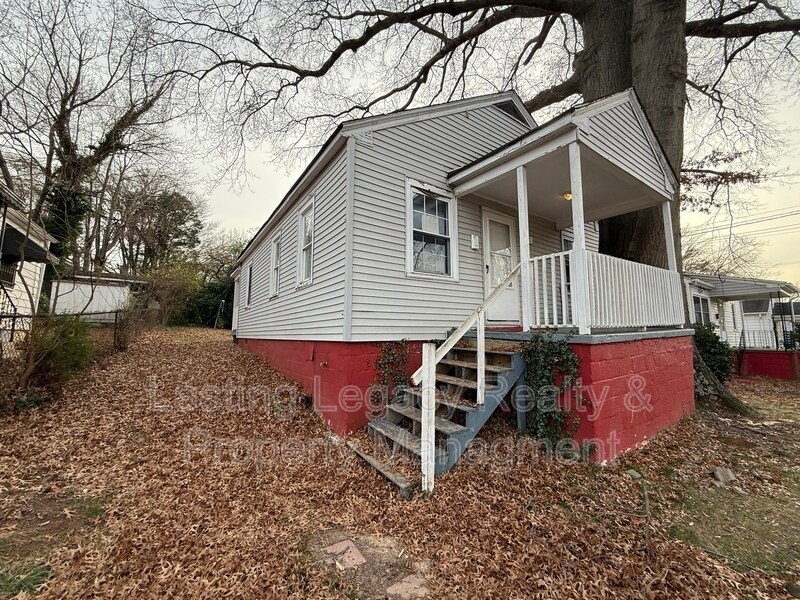 Photo - 704 W. 26th Street