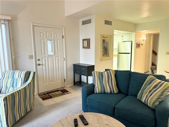 Foto del edificio - 1800 Club House Dr