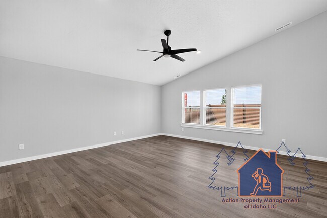 Building Photo - 2079 S Border Wy