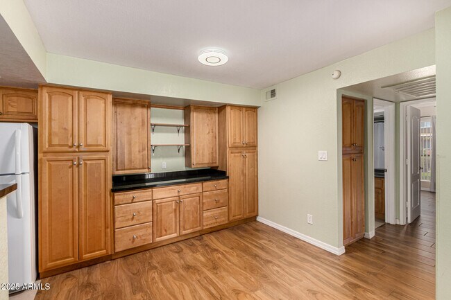 Building Photo - 3601 W Tierra Buena Ln