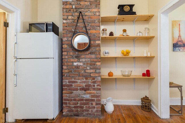 Kitchen shelves - 750 Willoughby Ave