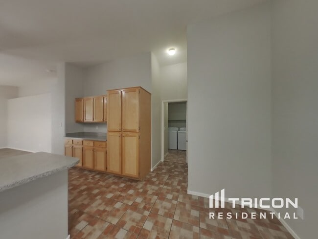 Building Photo - 2900 Mt Hope Dr