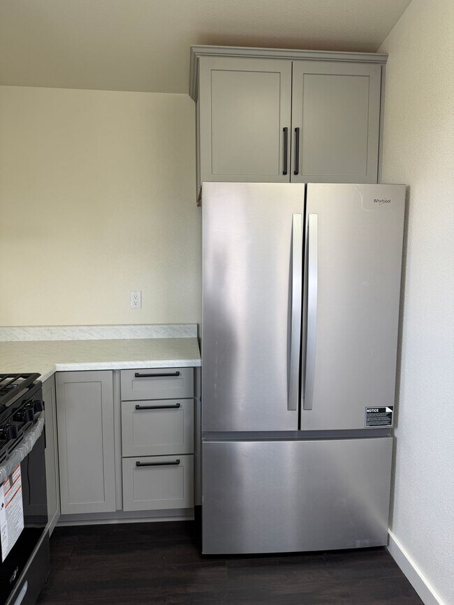 Building Photo - 6442 Aspen Way