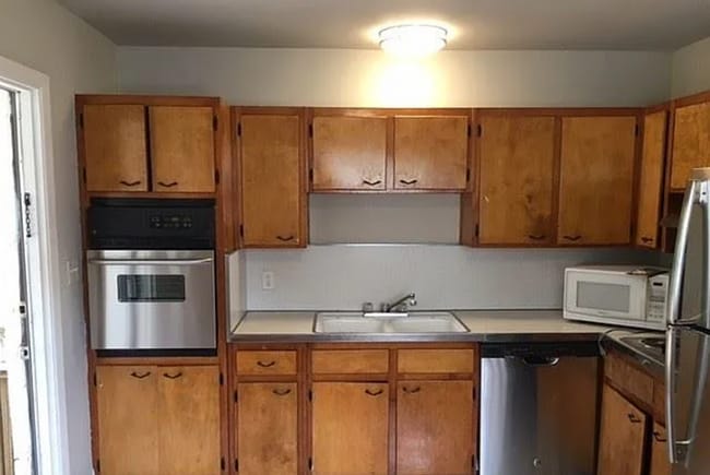 Photo - 1610 Airport Dr Apartment