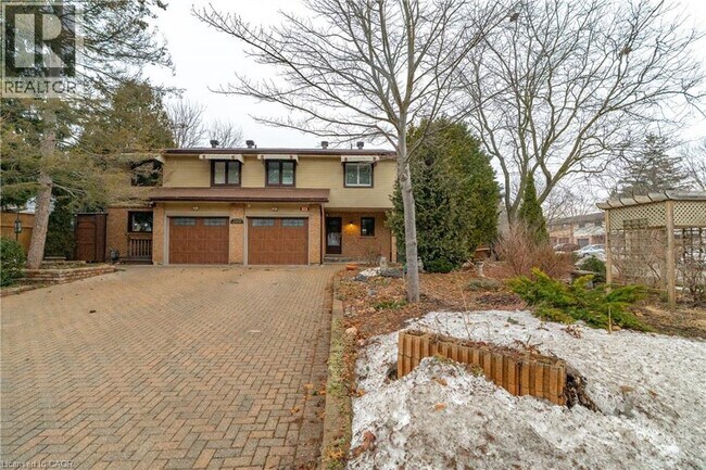 Building Photo - 380 Churchill Ct