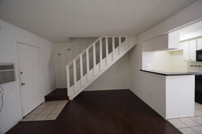 Foto del edificio - 5652 Colfax Ave