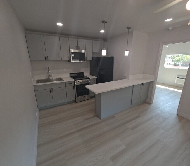 Foto del edificio - 2481.5 Ulric St