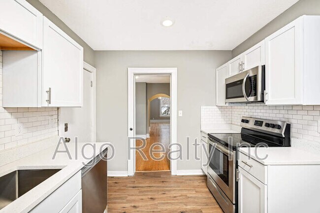 Foto del edificio - 287 N Avon St