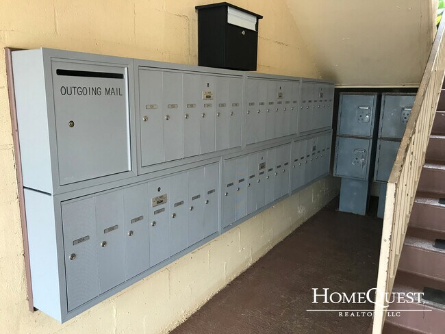 Foto del edificio - Beautiful Upgraded 2/1/1 in Kaneohe - Most Utilities Included!