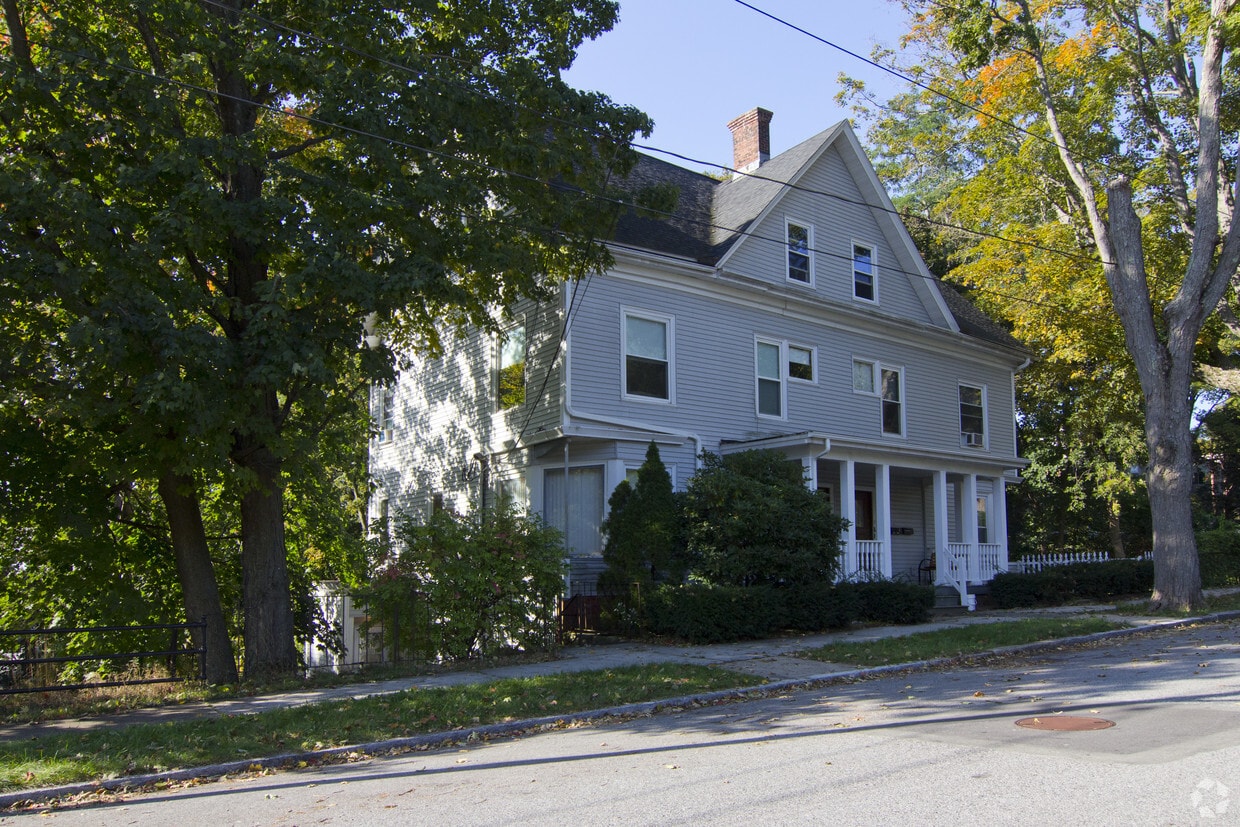 4143 Park St, Haverhill, MA 01830 Apartments in Haverhill, MA