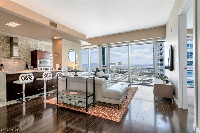Foto del edificio - 4471 Dean Martin Dr