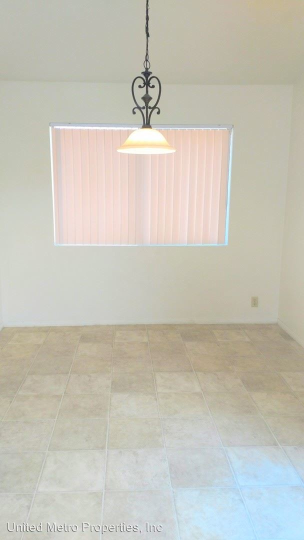 Building Photo - 3 br, 2.5 bath House - 24018 N. 40th Drive