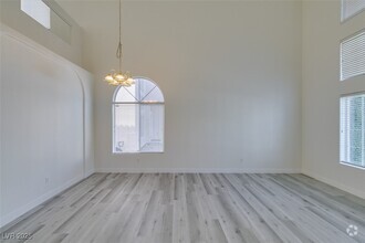 Building Photo - 1581 Peaceful Pine St