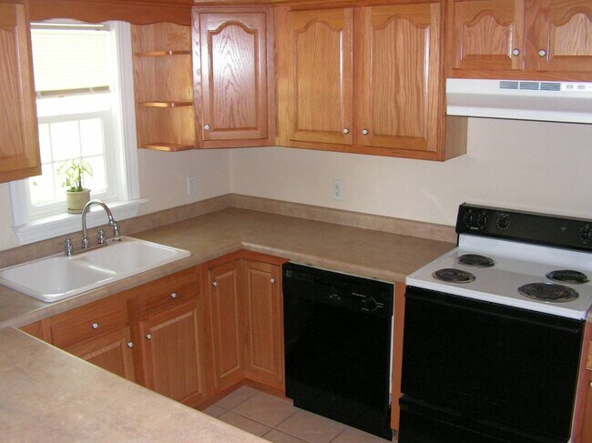 Building Photo - 306 W Lasalle St