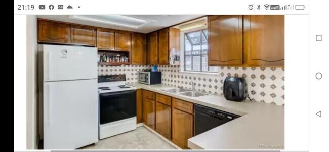Foto del edificio - 2840 W 21st St