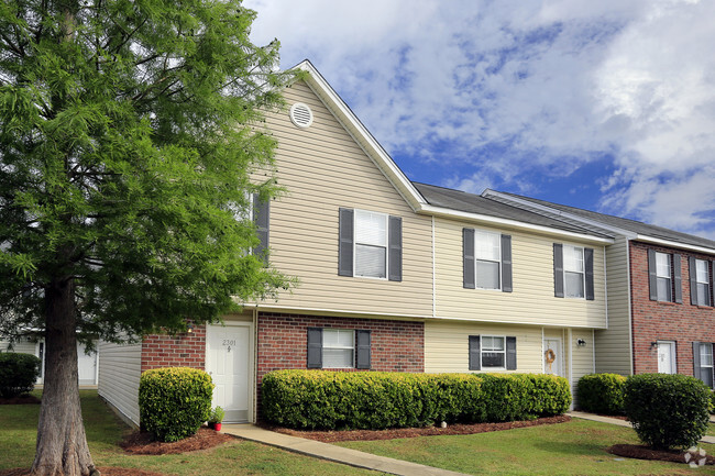 Building Photo - Devon Pointe Apartments and Townhomes