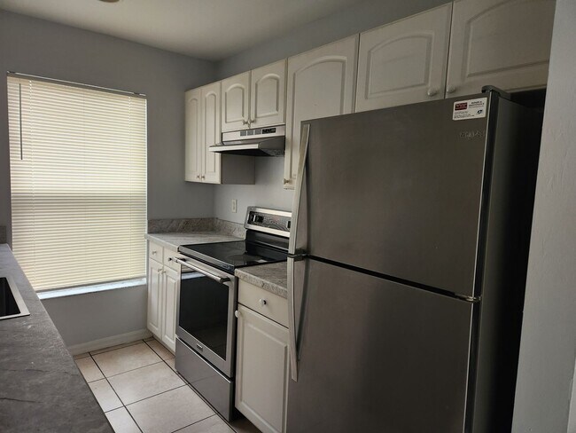 Foto del edificio - 4713-4715 1st St SW