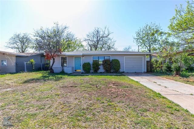Building Photo - 2326 N Mockingbird Ln