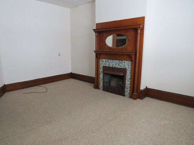 Building Photo - 109 N Washington St