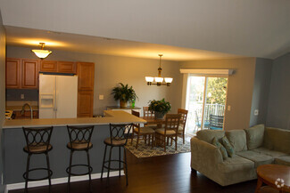 Building Photo - 13367 Forest Ridge Blvd