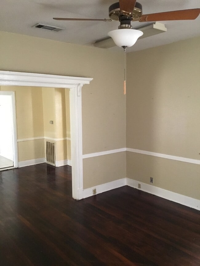 Foto del edificio - 2653 Malcolm-