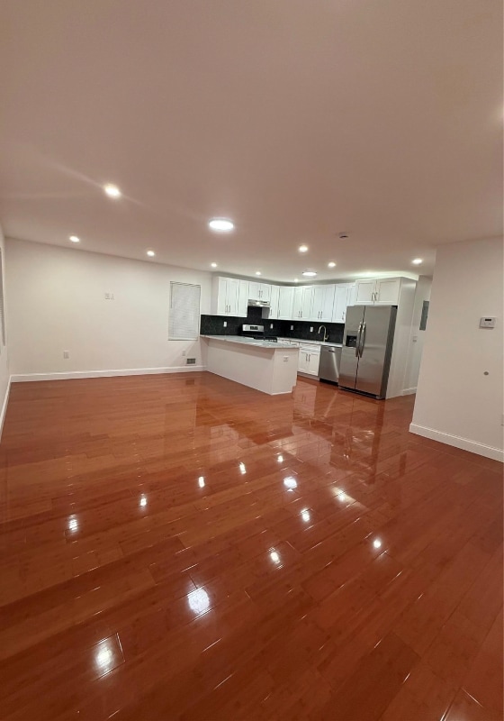 Photo - 107-13-107220 220th St House