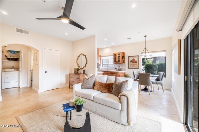 Building Photo - 9600 N 96th St