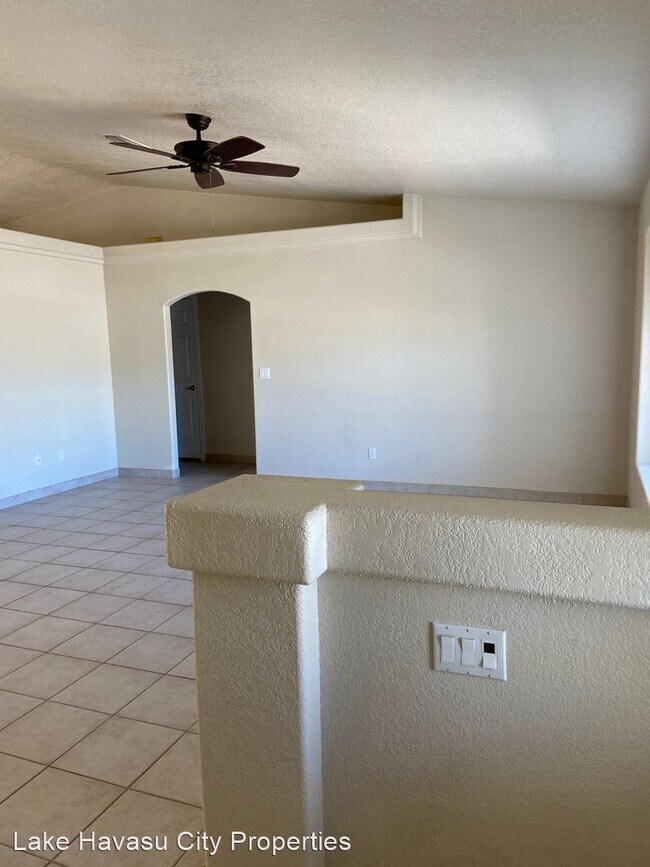Foto del edificio - 3 br, 2 bath House - 780 Rolling Hills Dr.
