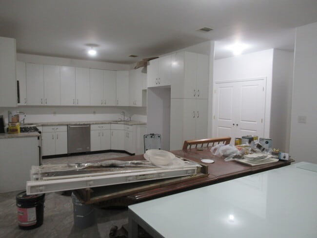 Kitchen - 129 NY-306