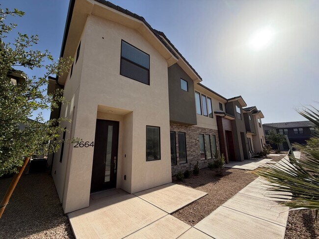 Building Photo - 2664 E Gray Birch Dr