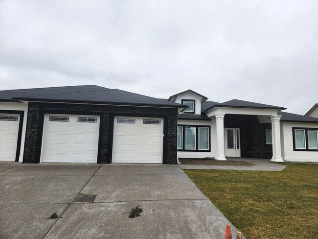 Foto del edificio - 2202 S 96th Ave