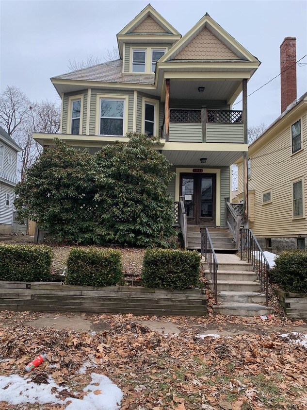 Primary Photo - 1041 Phoenix Ave