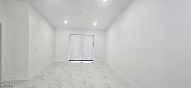 Foto del edificio - 4925 Leonard Blvd S