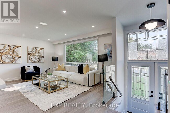 Photo du bâtiment - 181 Maple Ave