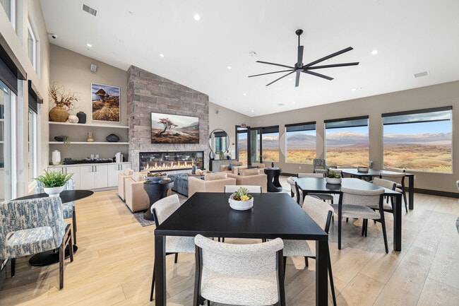 Foto del edificio - Homecoming at Kiley Ranch